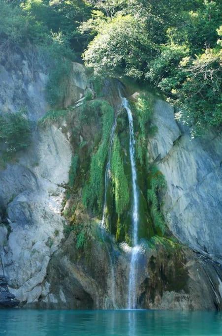 Gite De Charme : La Grange Au Lac Azur Treffort  Εξωτερικό φωτογραφία