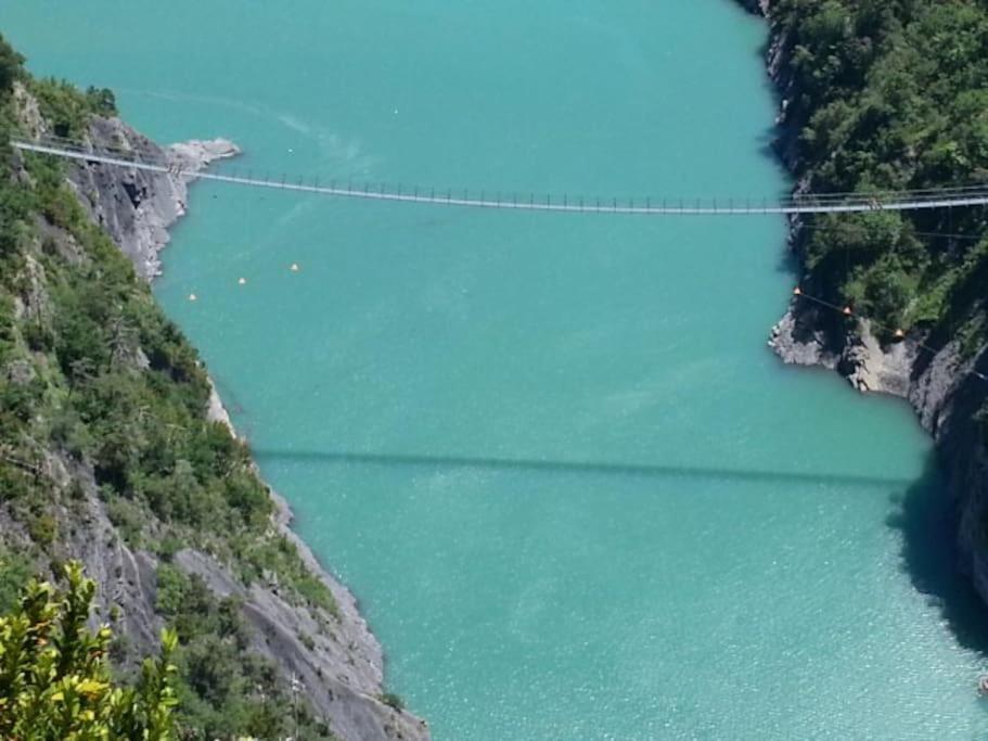 Gite De Charme : La Grange Au Lac Azur Treffort  Εξωτερικό φωτογραφία