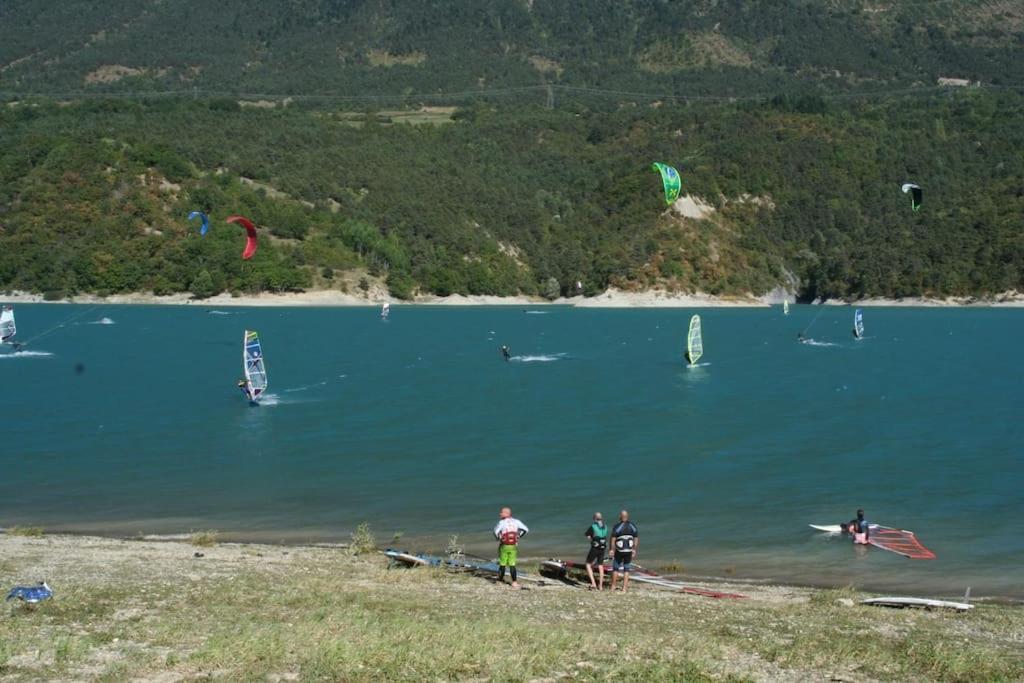 Gite De Charme : La Grange Au Lac Azur Treffort  Εξωτερικό φωτογραφία