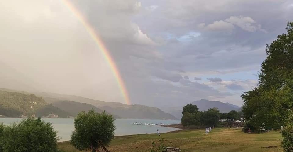 Gite De Charme : La Grange Au Lac Azur Treffort  Εξωτερικό φωτογραφία